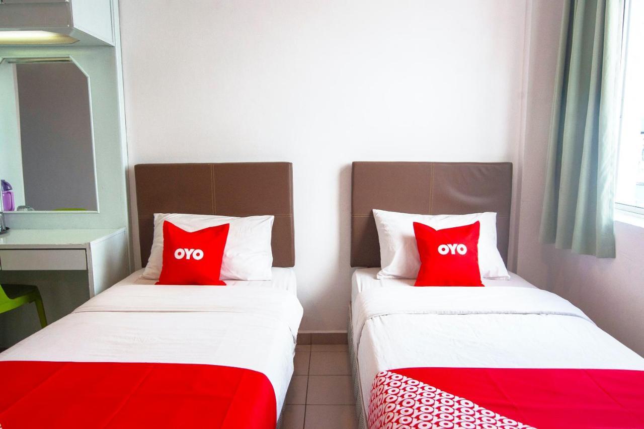 Oyo 89577 Kristal Hotel Keningau Exterior photo